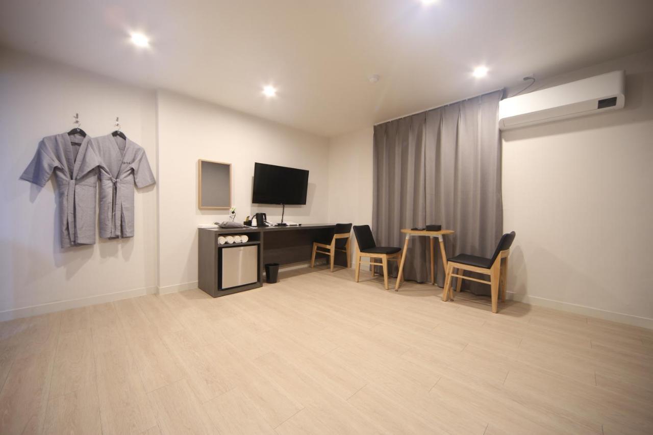 Haru Hotel Phohang Kültér fotó
